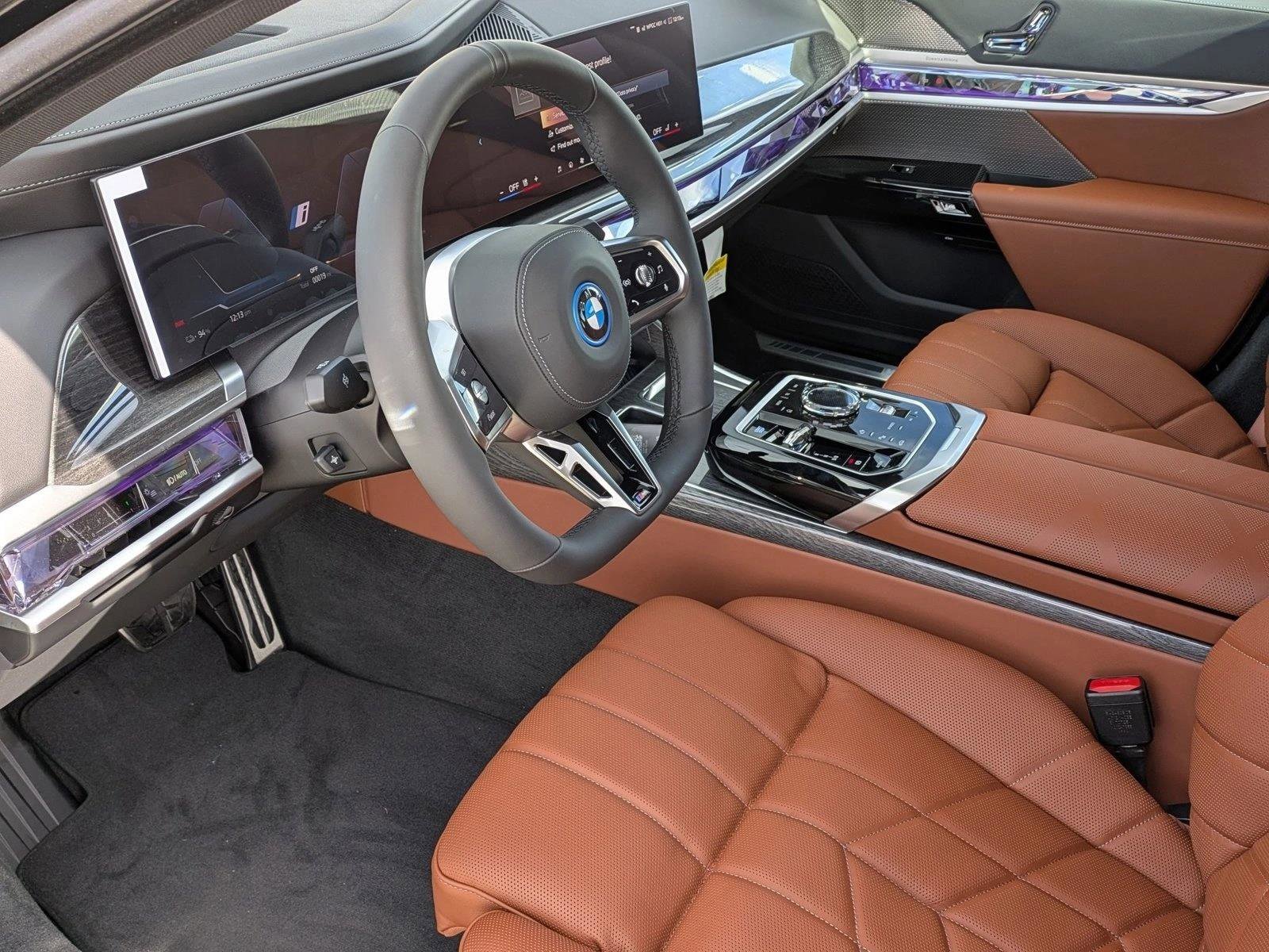 Used 2026 BMW i7 xDrive60 AWD/4WD video 3