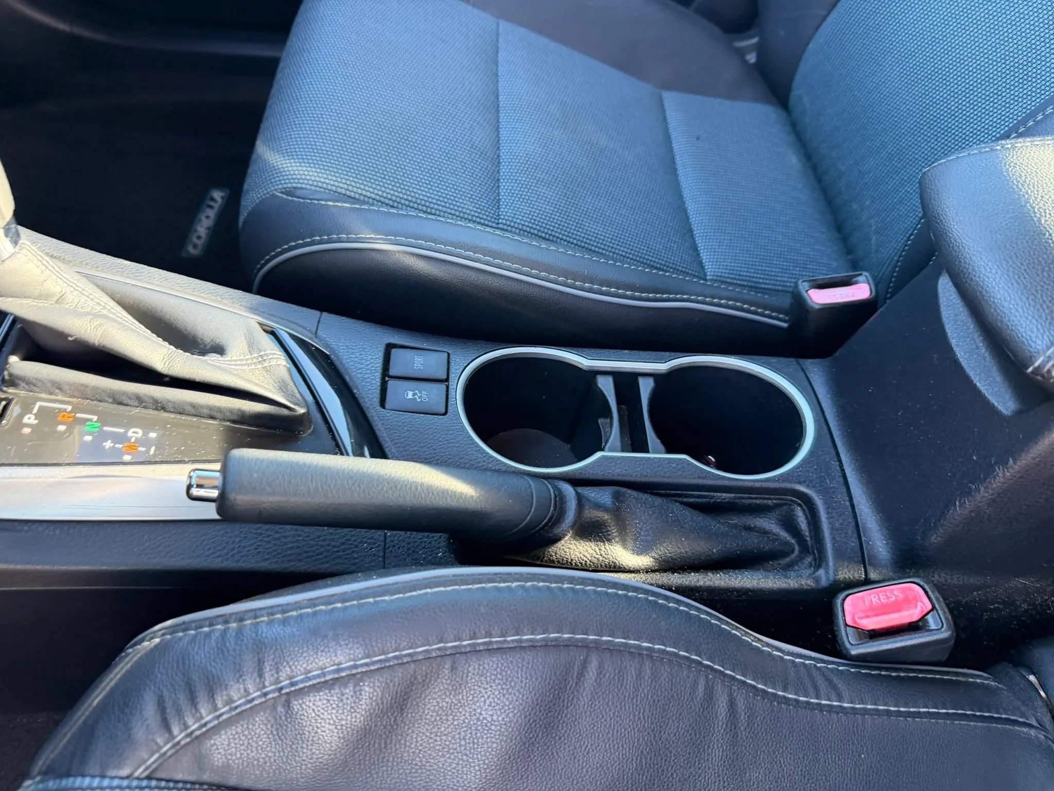 Used 2014 Toyota Corolla S FWD image 13