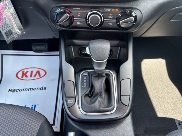 Certified 2025 Kia Soul LX w/ LX Technology Package FWD image 14