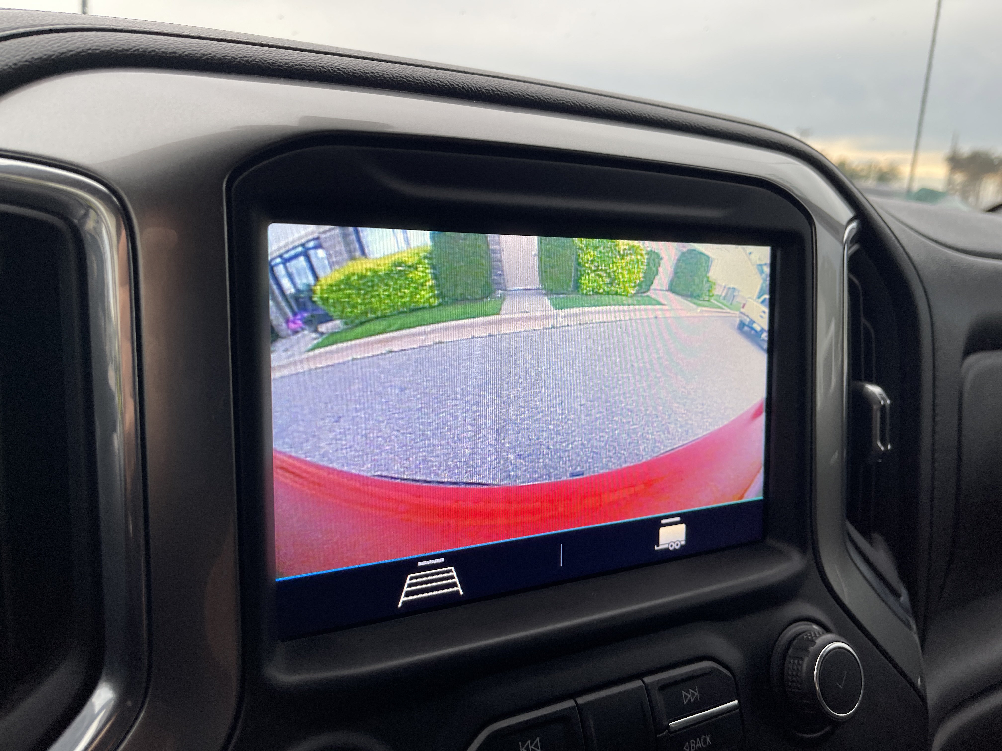 Used 2020 Chevrolet Silverado 1500 LT w/ All-Star Edition AWD/4WD image 17