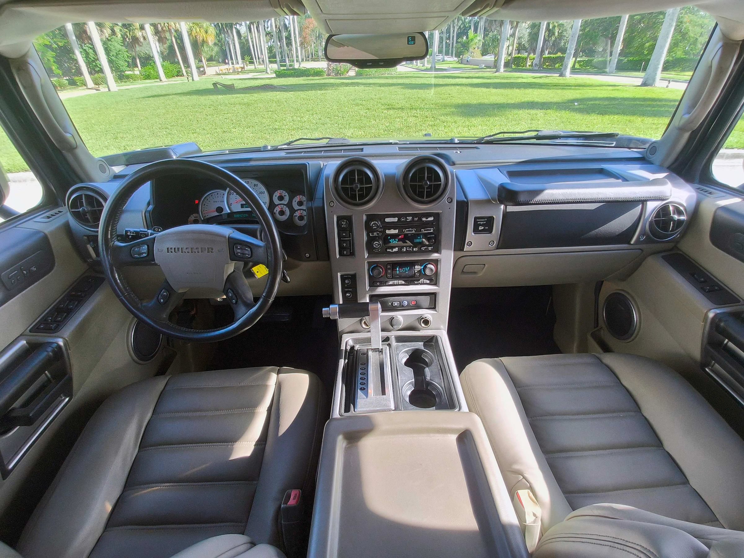 Used 2003 HUMMER H2 w/ Preferred Equipment Group AWD/4WD image 19