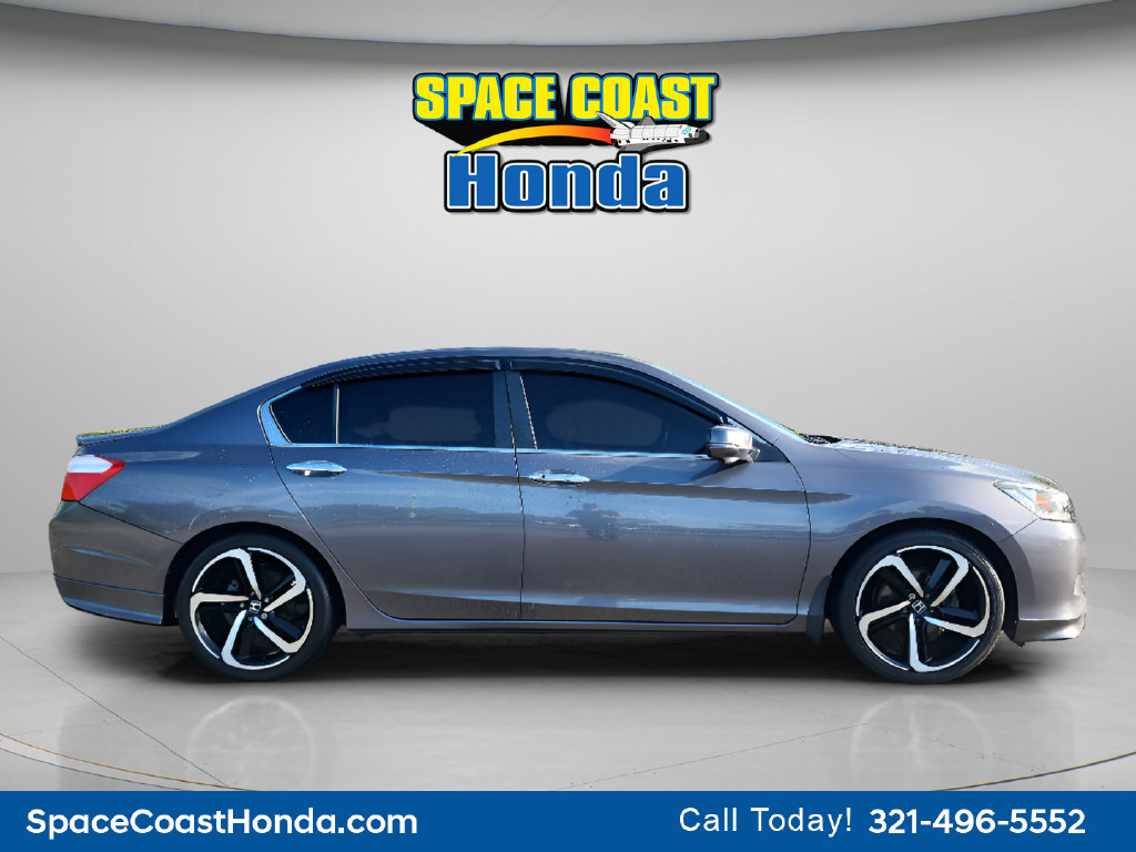 Used 2015 Honda Accord EX image 2