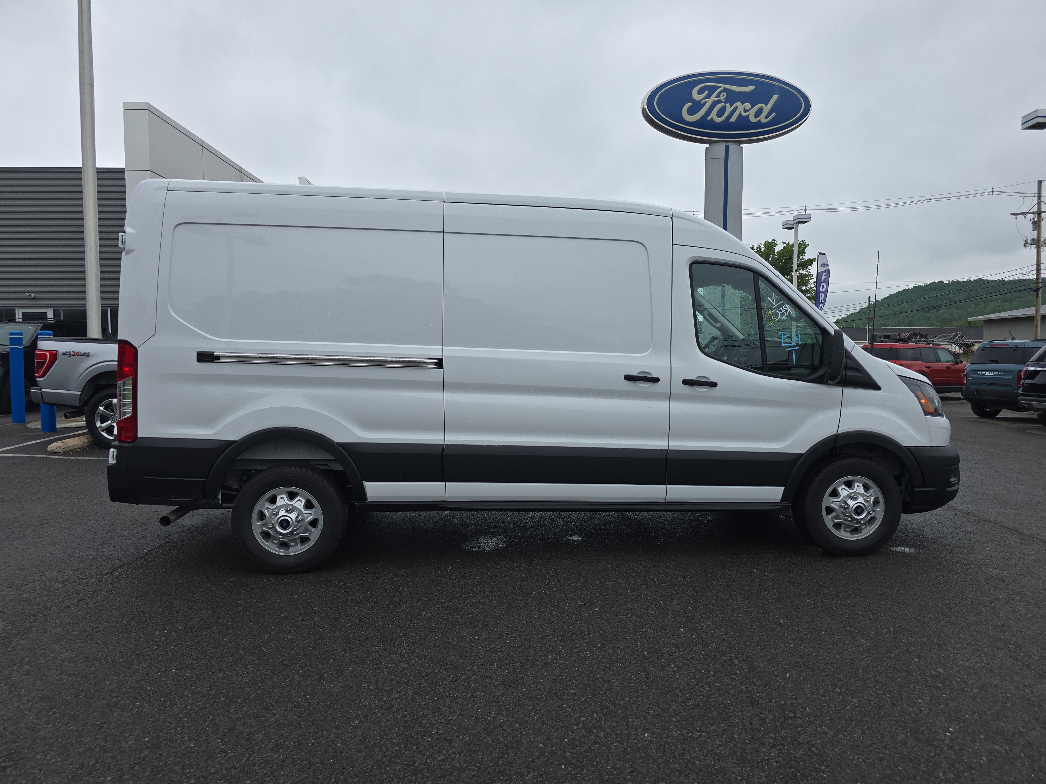 New 2025 Ford Transit 150 148 Medium Roof AWD video 2