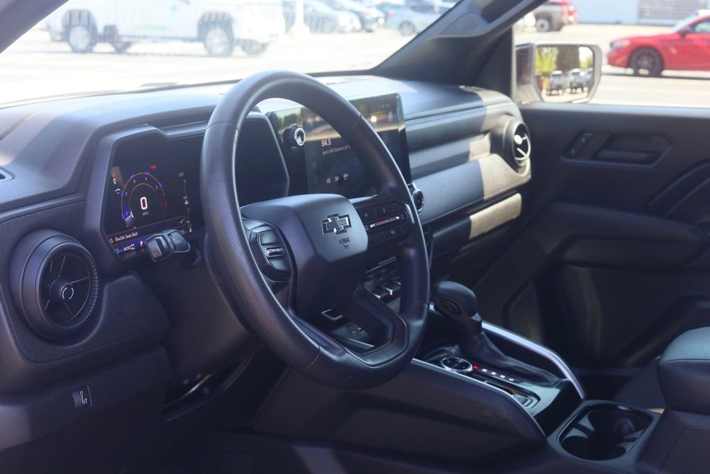 Used 2023 Chevrolet Colorado Trail Boss w/ Technology Package AWD/4WD image 14