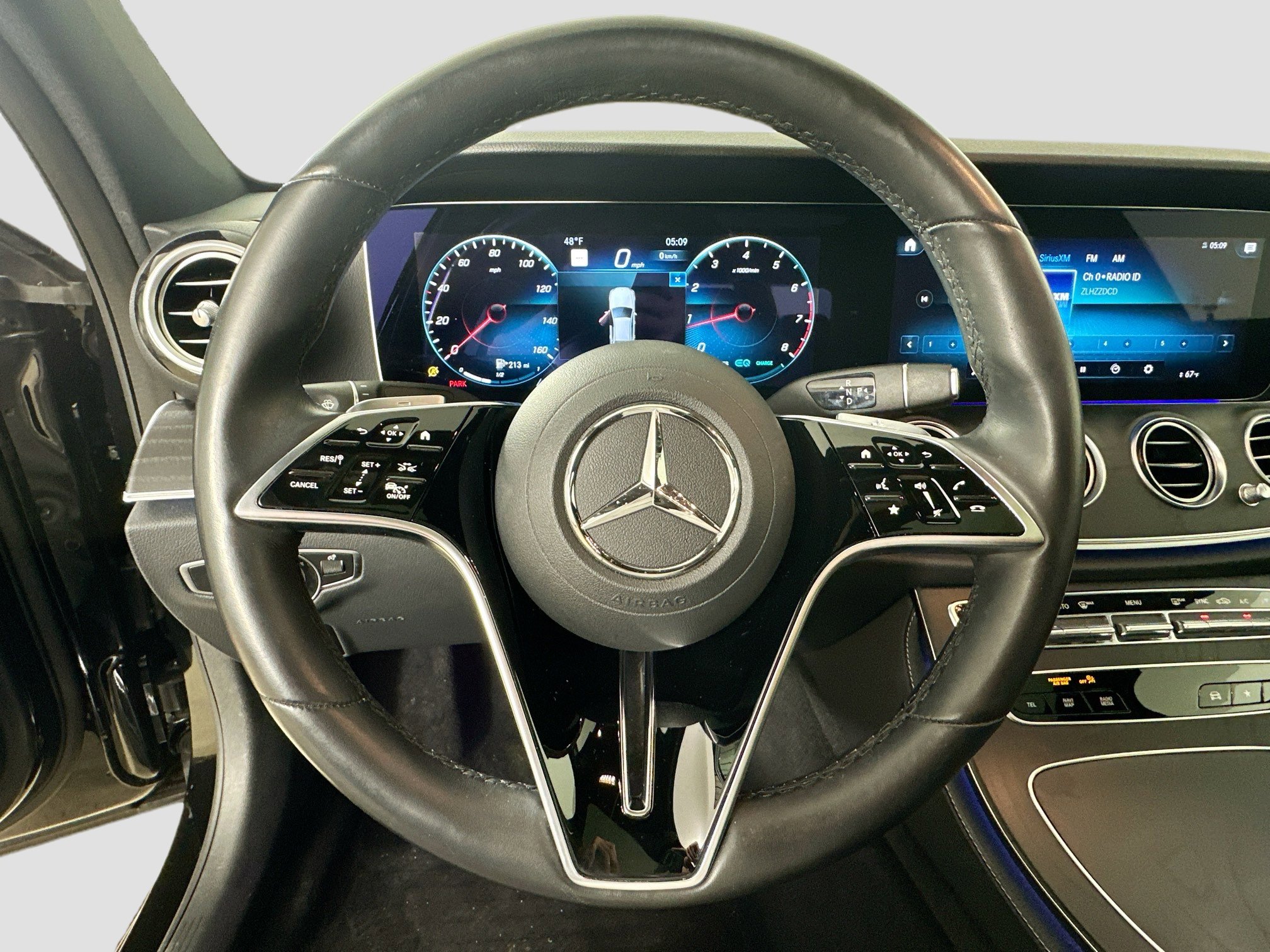 Certified 2022 Mercedes-Benz E 450 4MATIC Sedan image 11