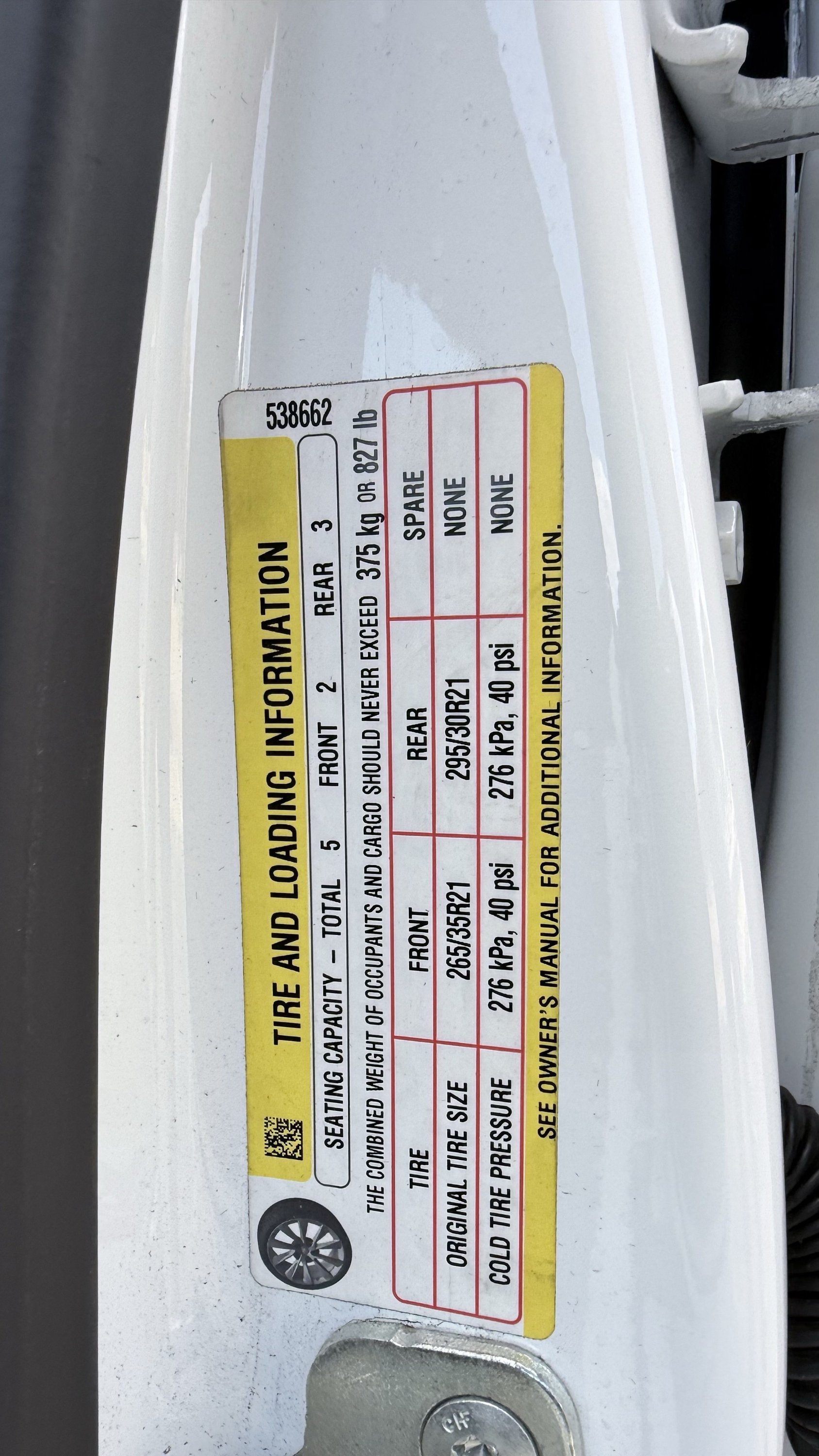 Used 2024 Tesla Model S AWD/4WD image 40