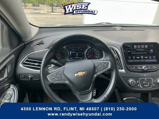 Used 2017 Chevrolet Malibu LT FWD image 16