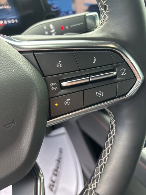 Used 2024 Chevrolet Traverse Z71 w/ Enhanced Driving Package image 22