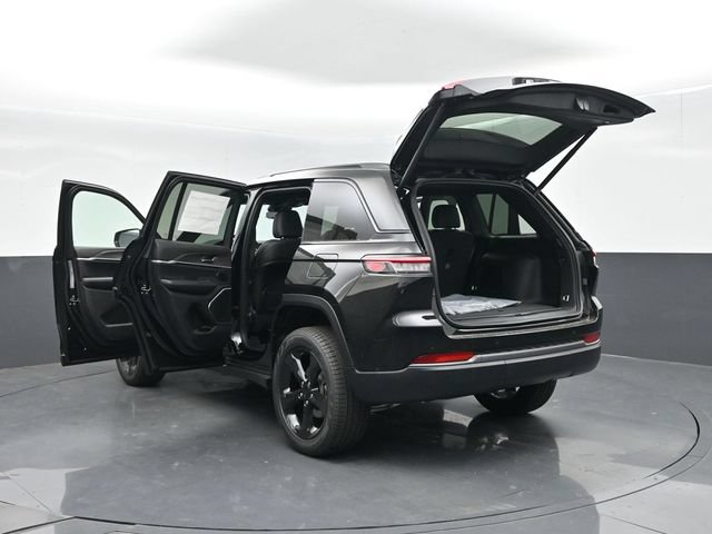 New 2026 Jeep Grand Cherokee Limited w/ Limited Altitude Package RWD image 64