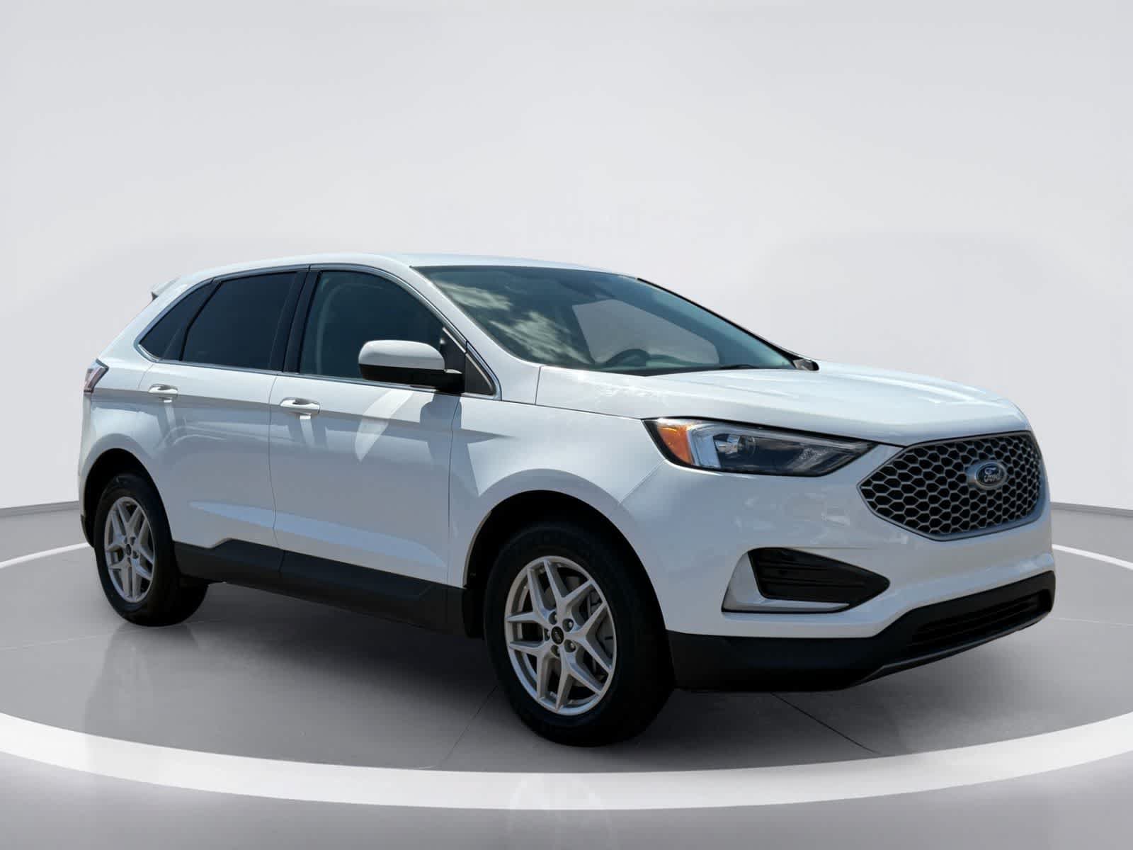 Used 2024 Ford Edge SEL AWD/4WD image 7