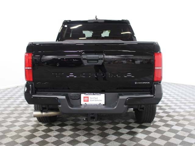 Certified 2025 Toyota Tacoma TRD Sport AWD/4WD image 5