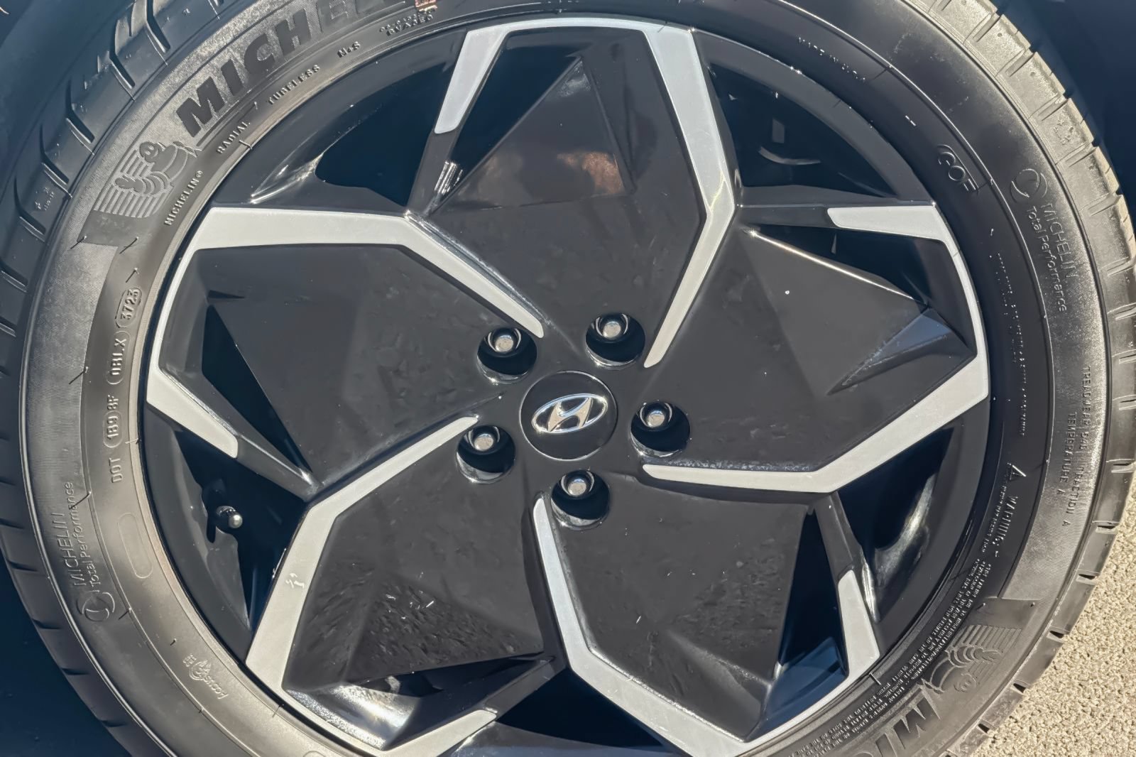 Certified 2024 Hyundai Ioniq 5 SE RWD image 38