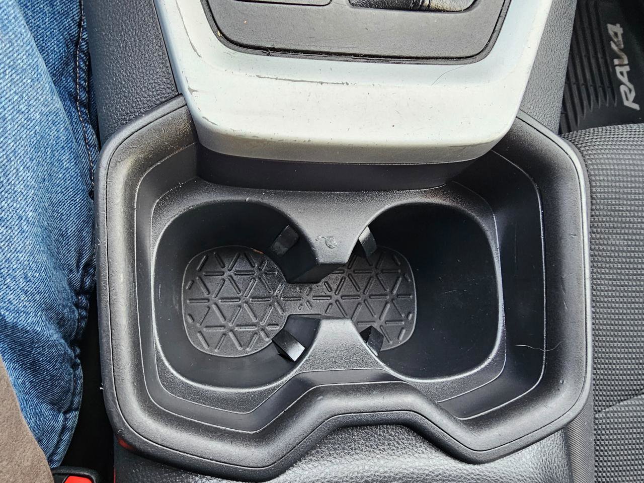 Used 2020 Toyota RAV4 LE w/ All Weather Liner Package image 41