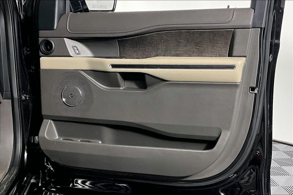 Certified 2021 Ford Expedition Limited AWD/4WD image 24