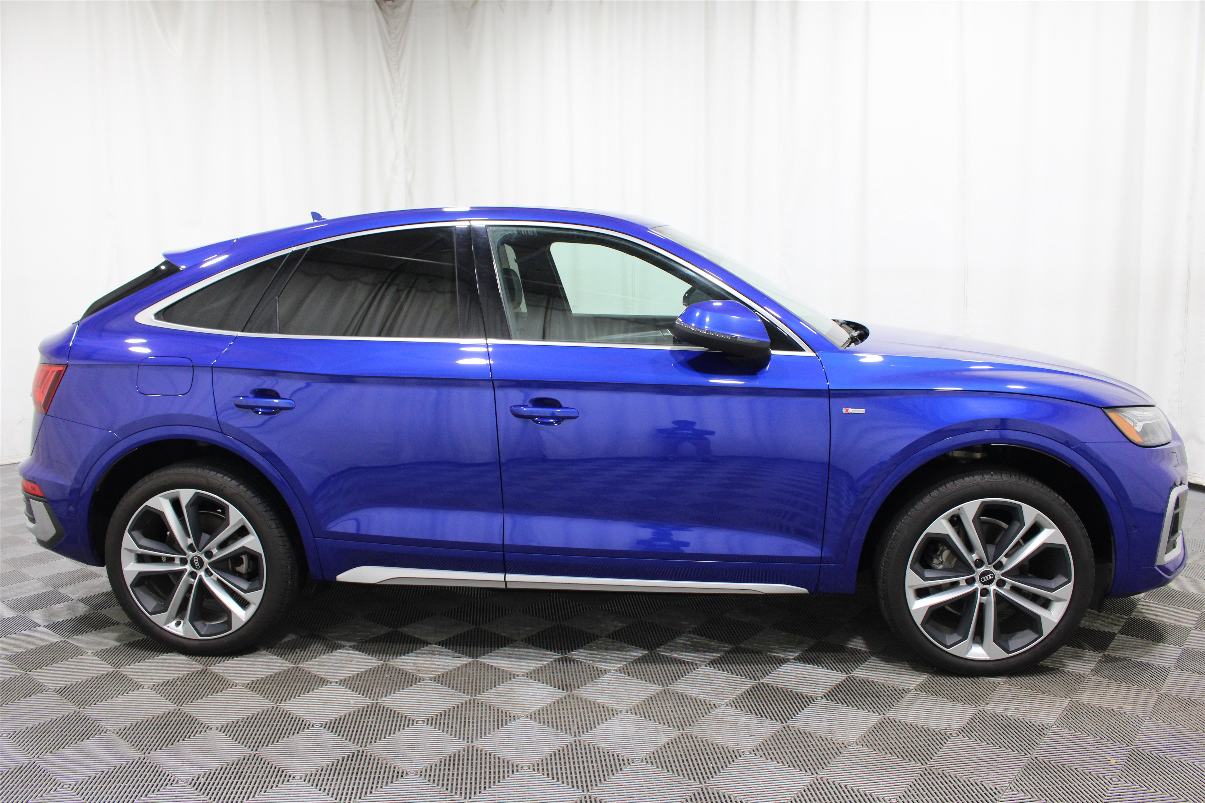Used 2021 Audi Q5 Prestige w/ Prestige Package image 31