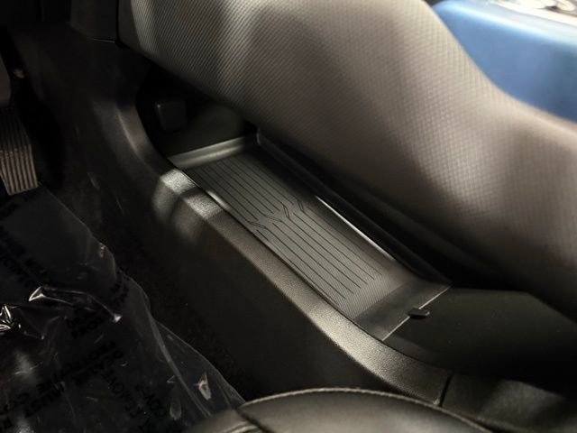 New 2026 Chevrolet Equinox EV LT AWD/4WD image 37