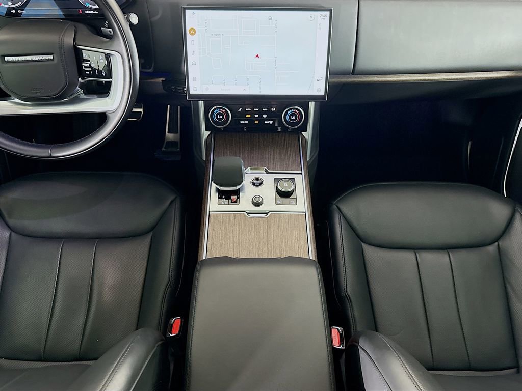 Used 2023 Land Rover Range Rover SE image 17