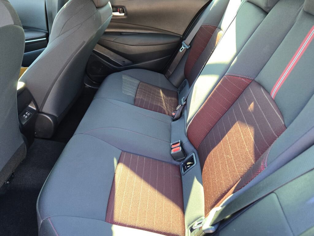 Used 2024 Toyota Corolla SE Nightshade image 15