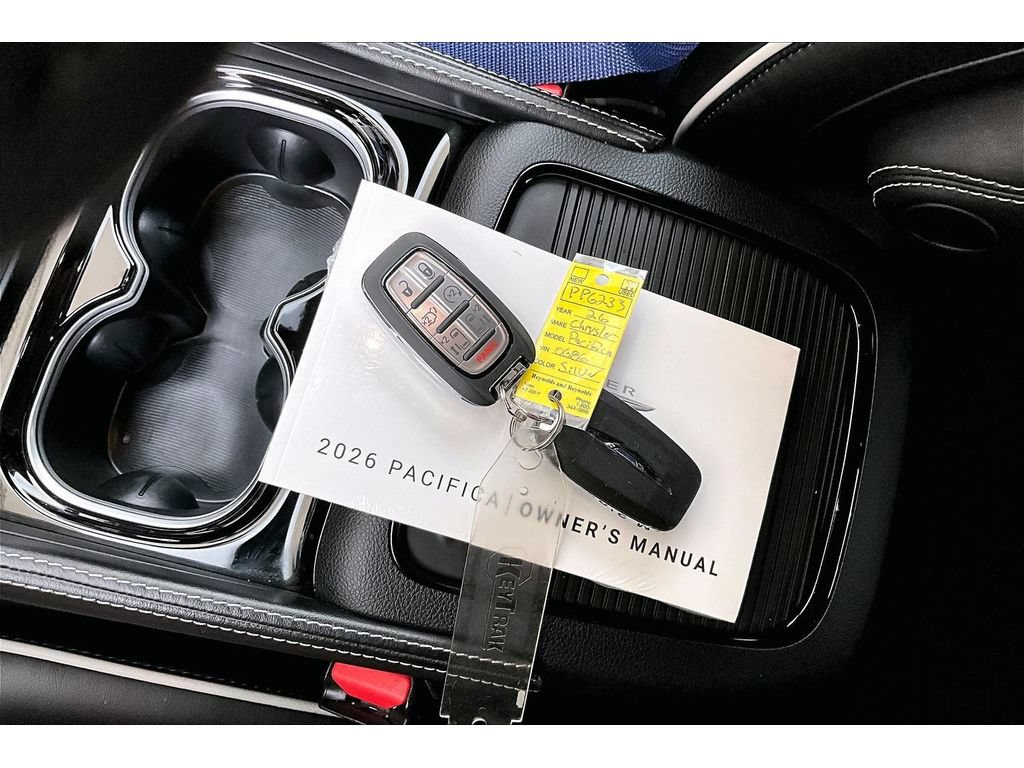 Used 2026 Chrysler Pacifica Premium FWD image 14