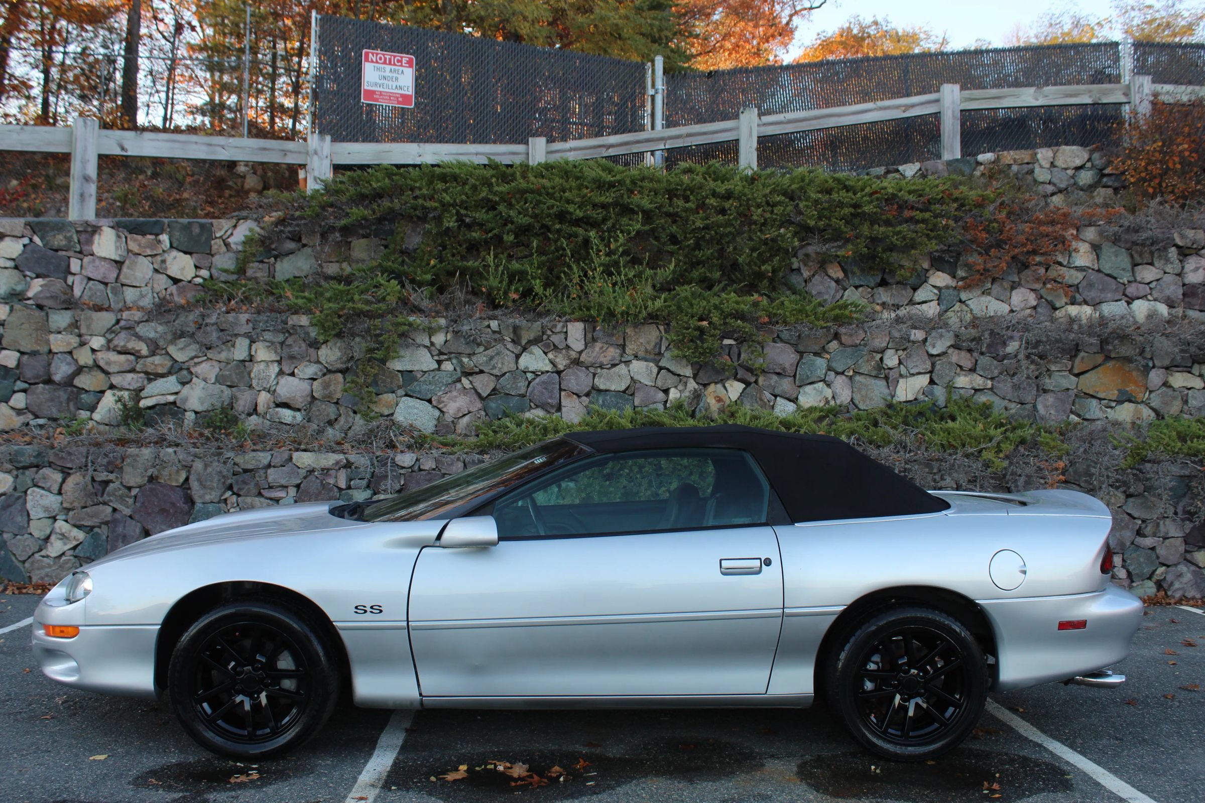 Used 2000 Chevrolet Camaro Z28 w/ SS Performance/Appearance Pkg RWD image 6
