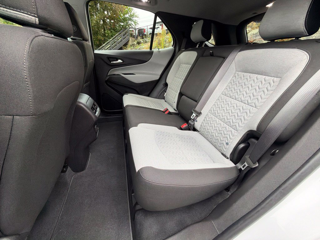 Used 2024 Chevrolet Equinox LS w/ LS Convenience Package FWD image 19