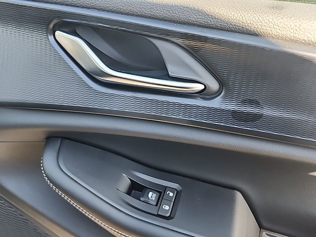 New 2025 Jeep Grand Cherokee Laredo X w/ Luxury Tech Group I AWD/4WD image 12