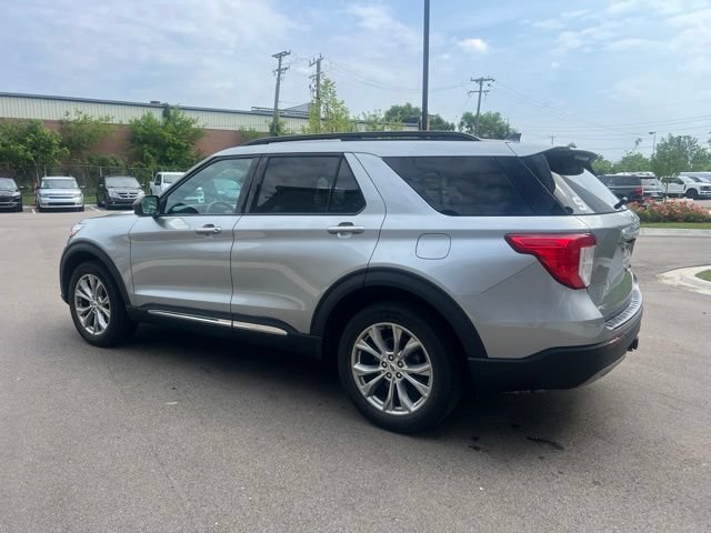 Used 2023 Ford Explorer XLT w/ Equipment Group 202A AWD/4WD image 6