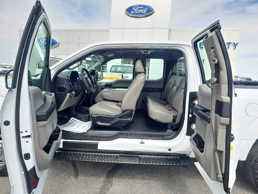 Used 2015 Ford F150 XL w/ XL Power Equipment Group AWD/4WD image 13