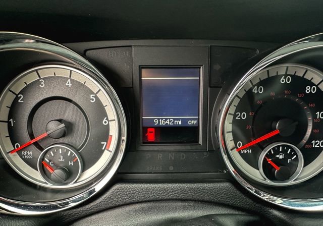 Used 2014 Dodge Grand Caravan R/T w/ Driver Convenience Group image 16