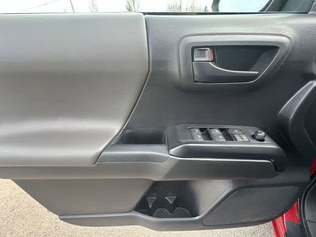 Used 2023 Toyota Tacoma SR AWD/4WD image 15