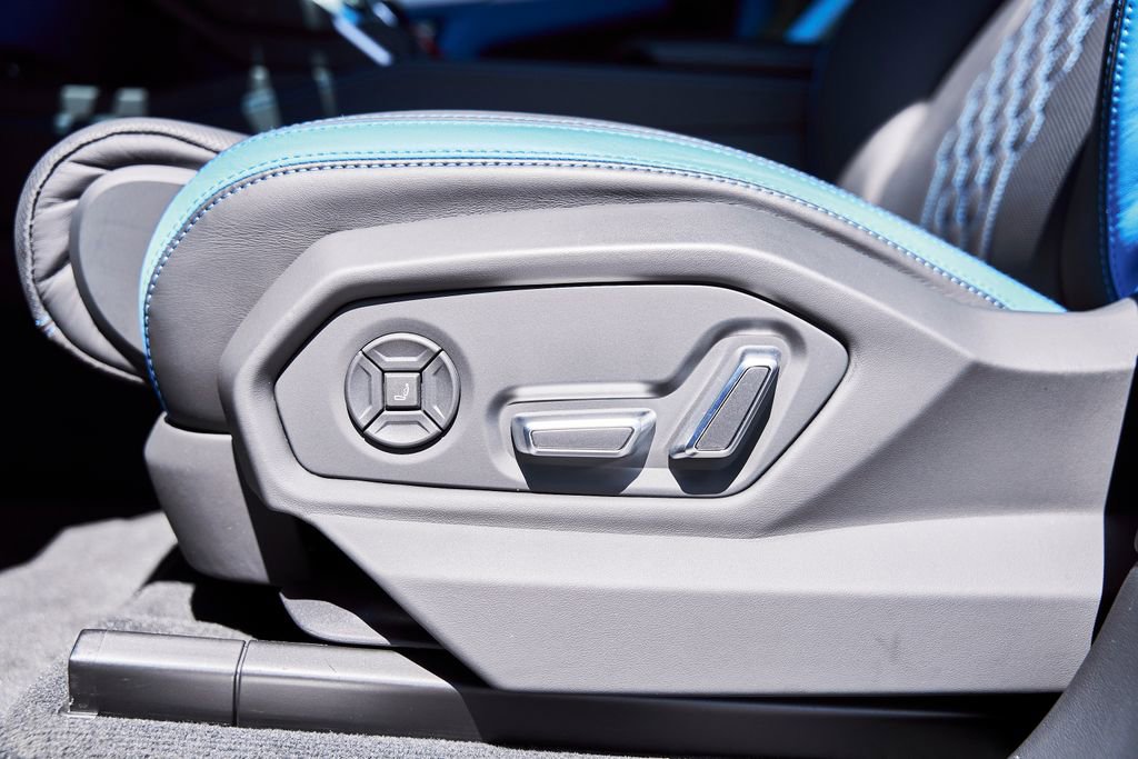 Used 2024 Lamborghini Urus S image 37