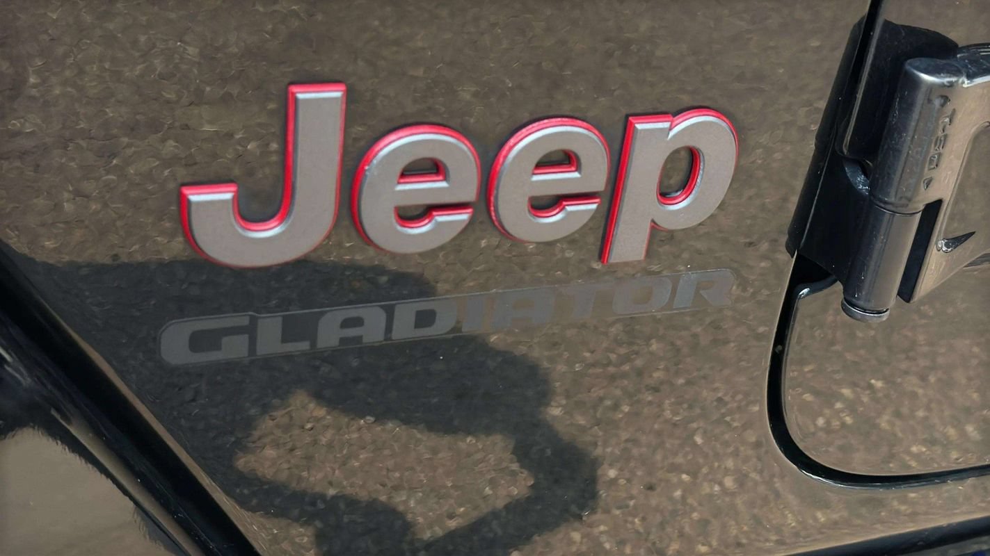 Used 2021 Jeep Gladiator Rubicon AWD/4WD image 24