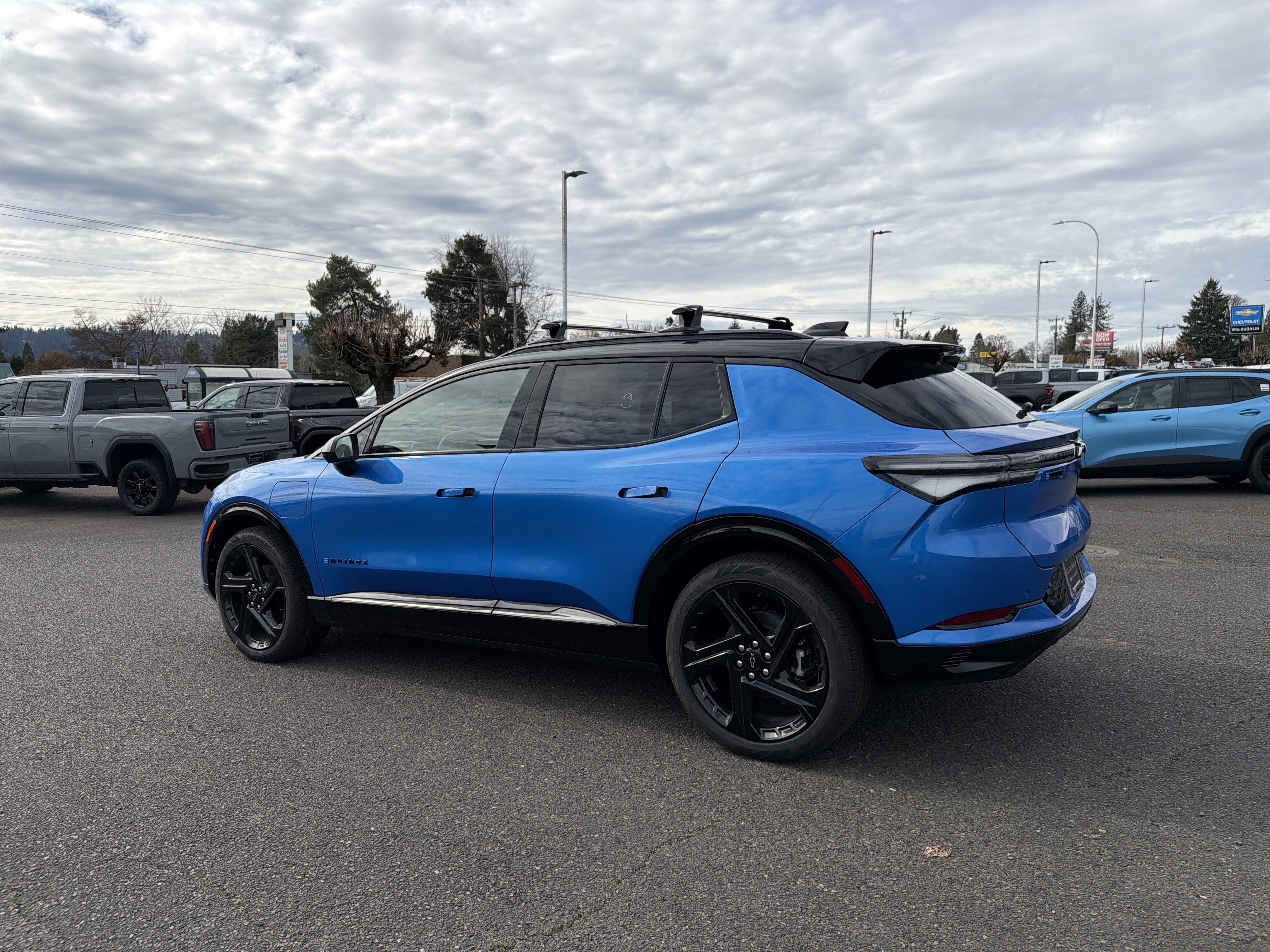 New 2026 Chevrolet Equinox EV RS image 3
