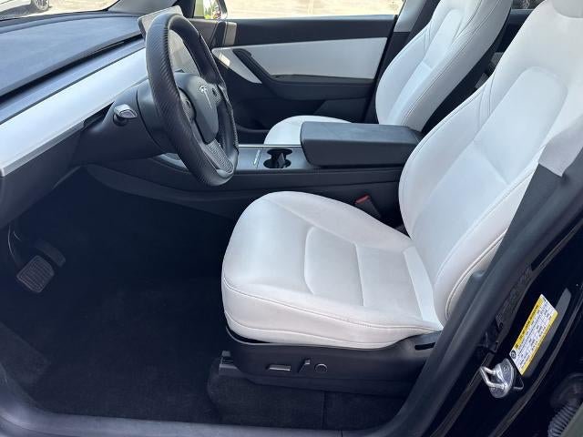 Used 2021 Tesla Model Y Long Range AWD/4WD image 7