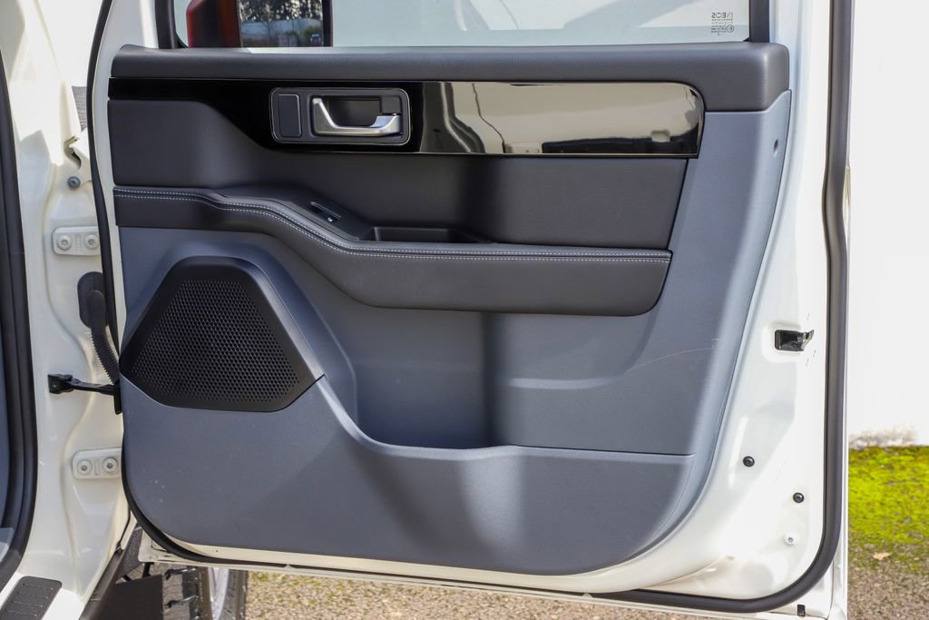 Used 2024 INEOS Grenadier Fieldmaster Edition image 50