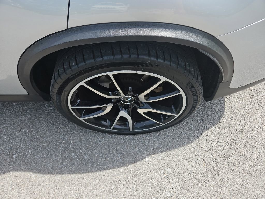 Used 2018 Mercedes-Benz GLC 43 AMG 4MATIC image 12