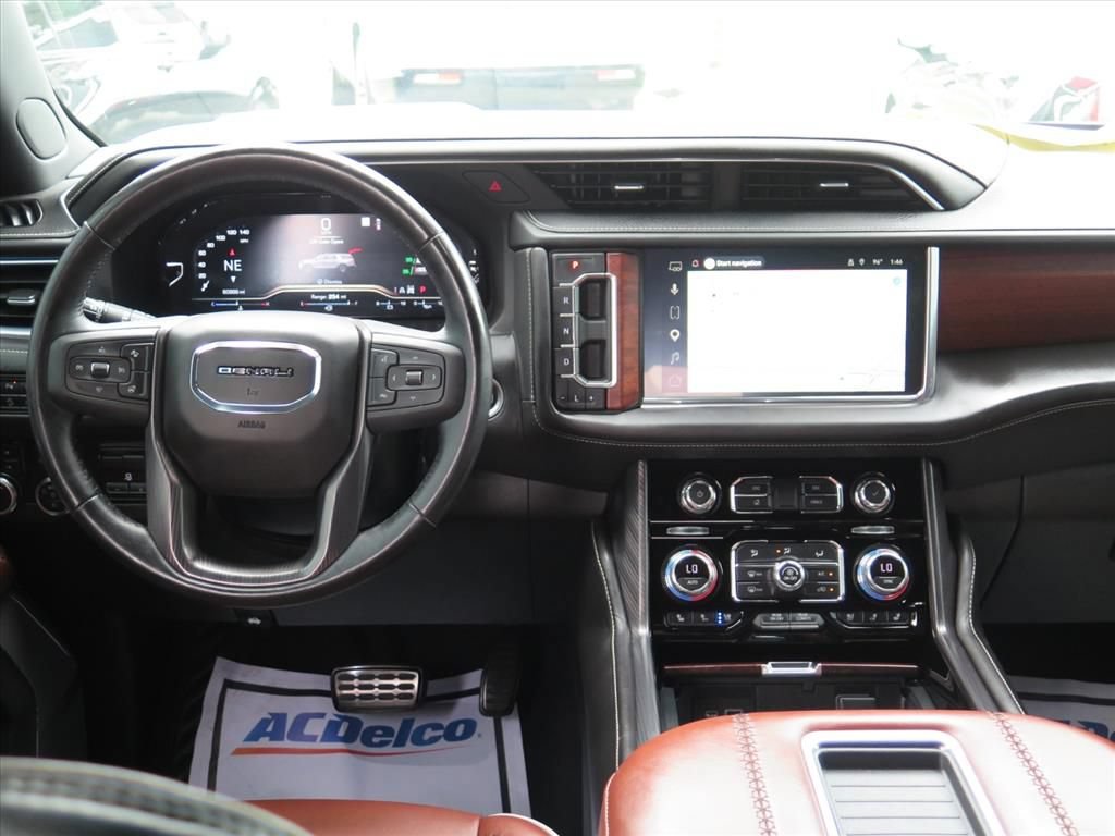 Used 2023 GMC Yukon Denali Ultimate AWD/4WD image 22