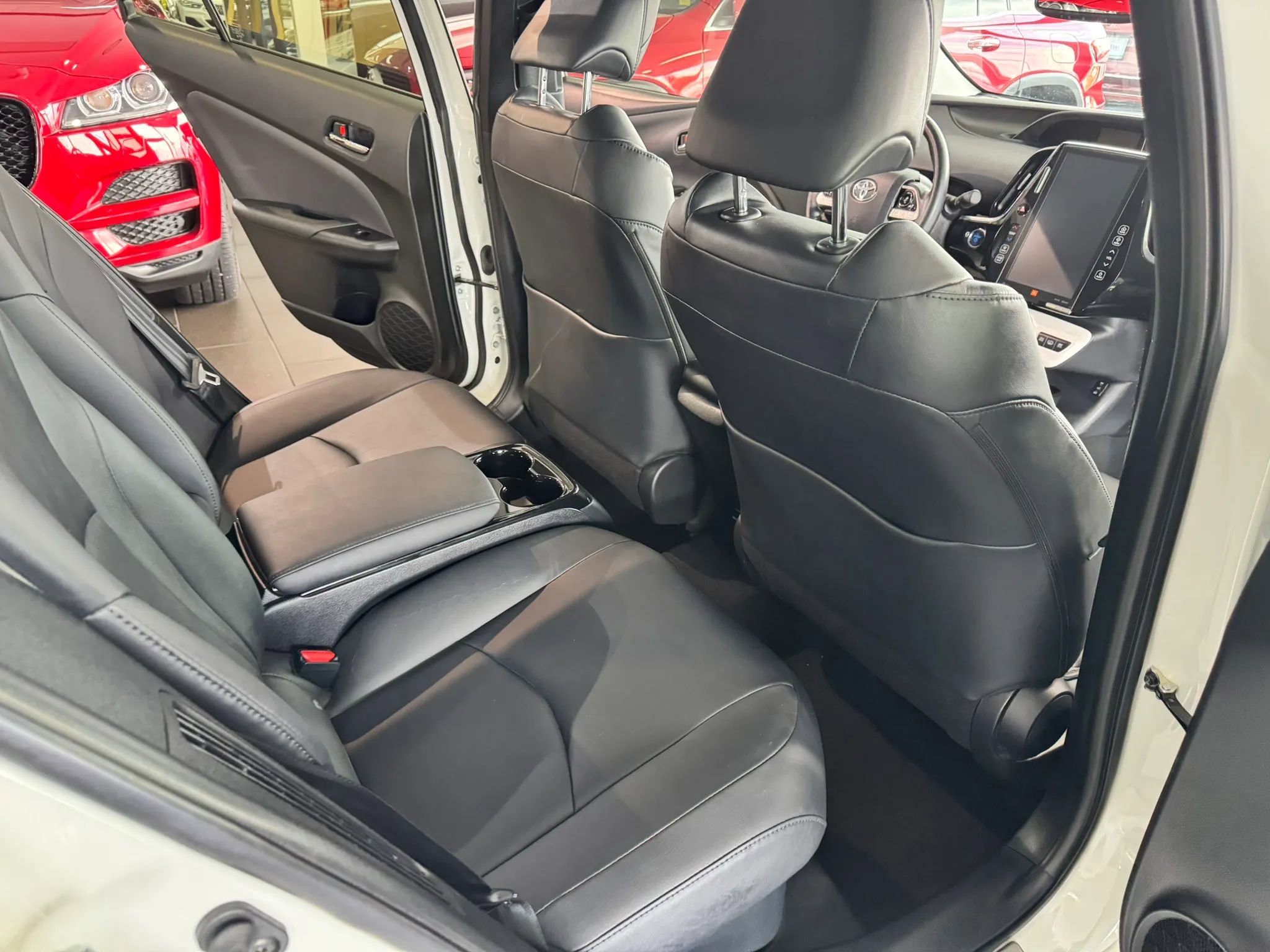 Used 2018 Toyota Prius Prime Advanced image 14