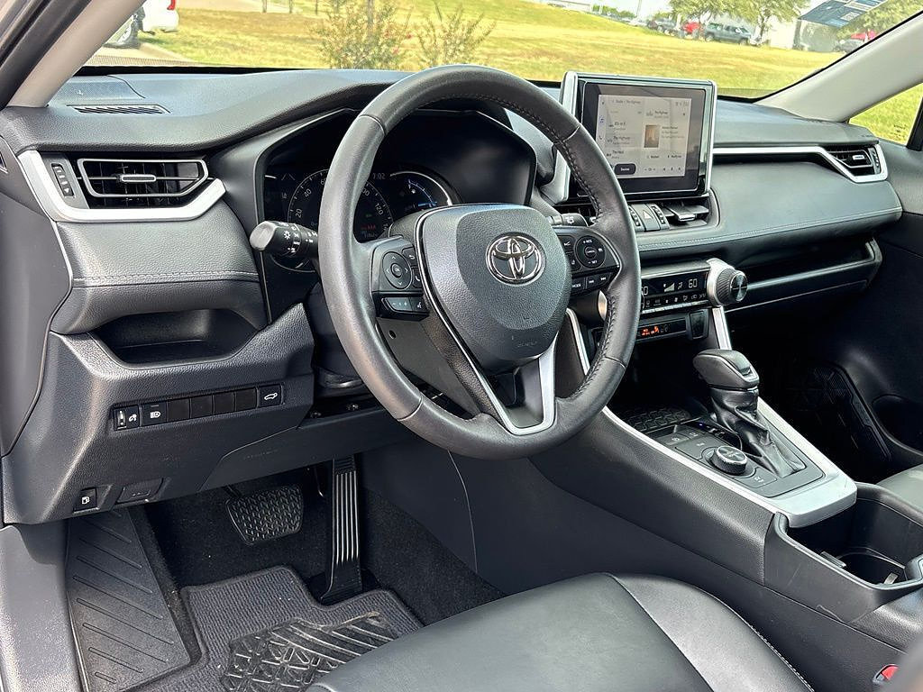 Certified 2023 Toyota RAV4 XLE Premium AWD/4WD image 11