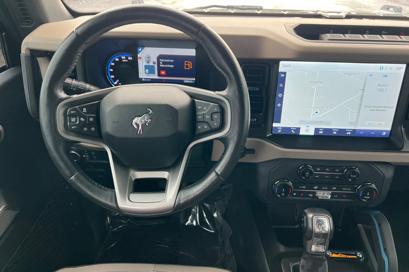 Used 2022 Ford Bronco Wildtrak image 11