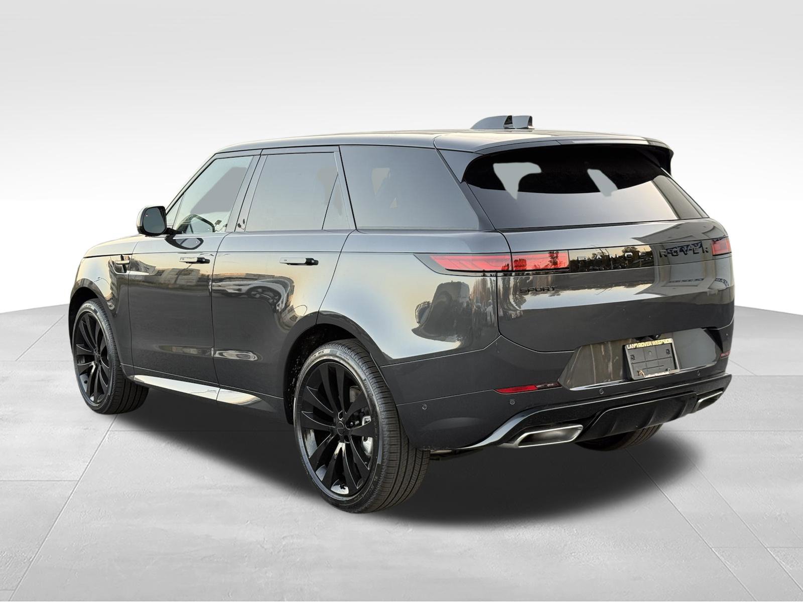 New 2026 Land Rover Range Rover Sport Dynamic SE AWD/4WD image 3
