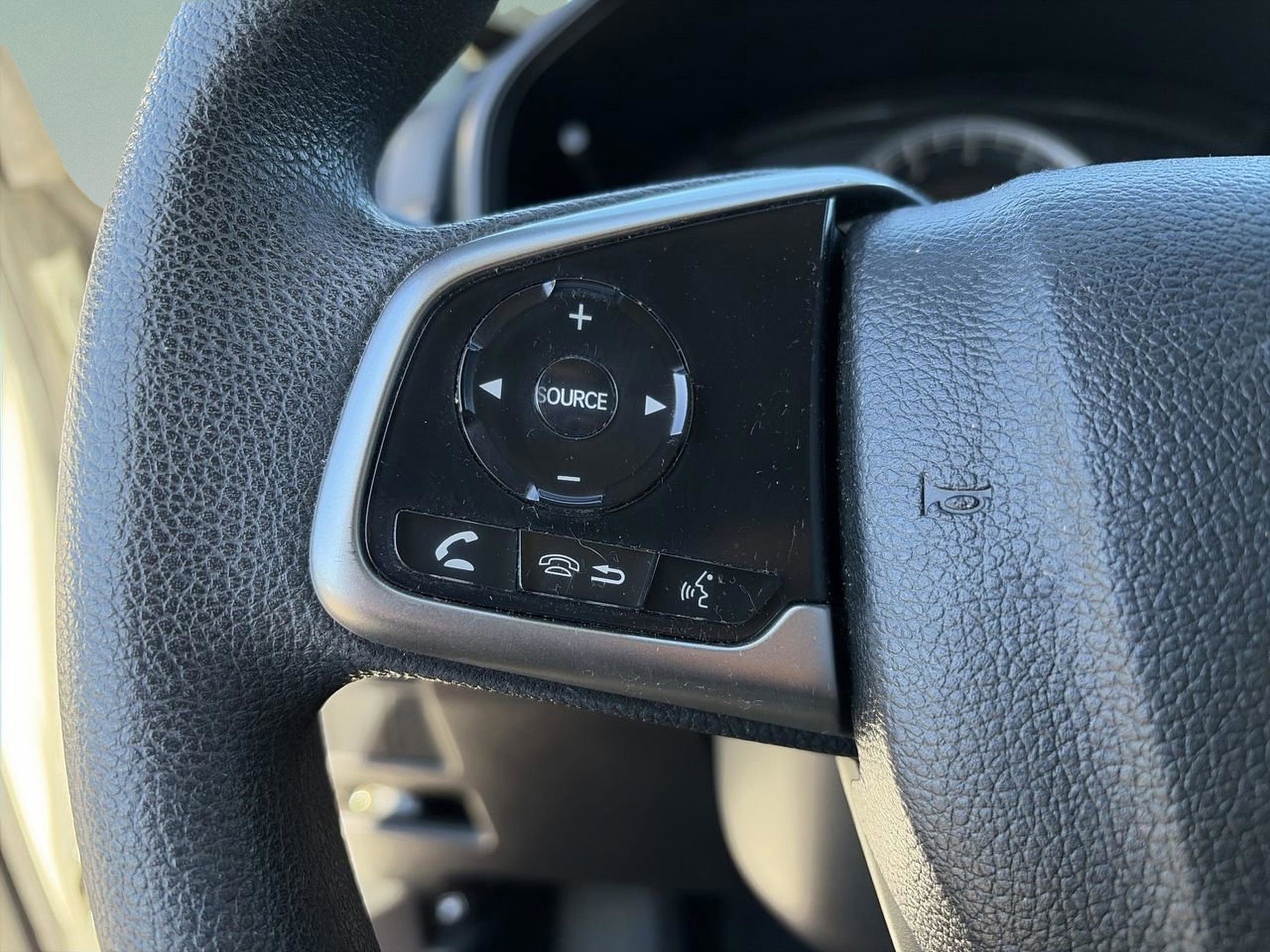 Used 2018 Honda CR-V LX image 14