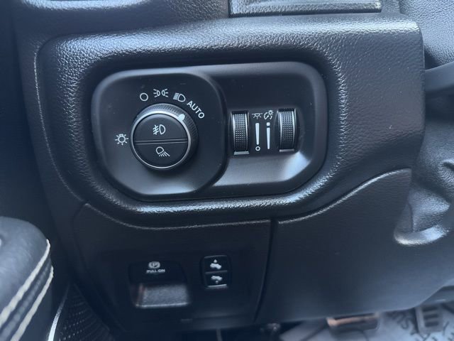 Certified 2019 RAM 1500 Laramie image 12