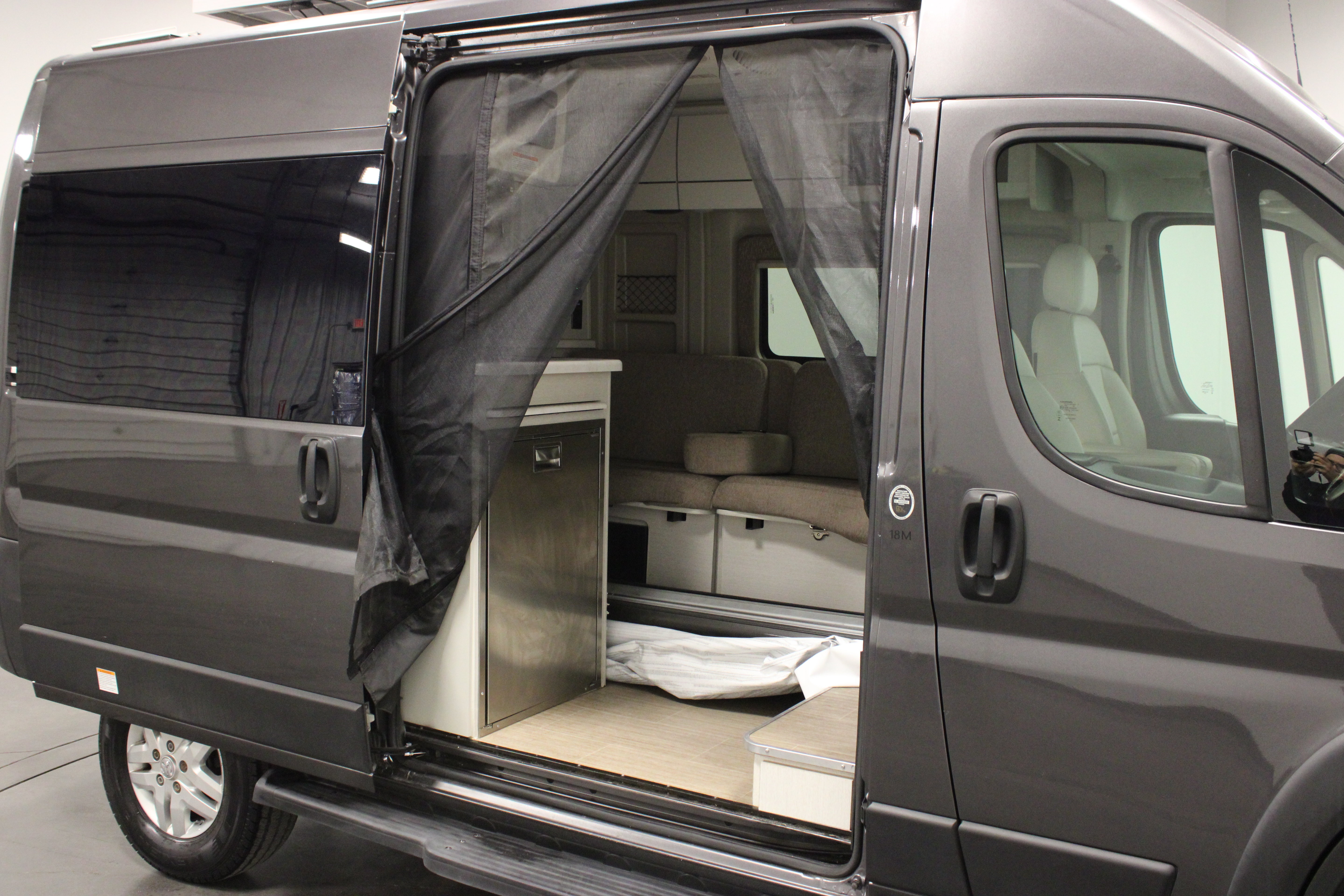 Used 2021 RAM ProMaster 1500 w/ Convenience Group FWD image 17