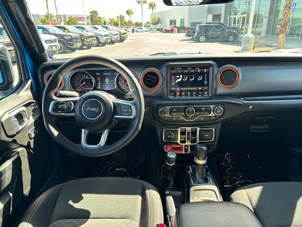 Used 2023 Jeep Gladiator Mojave w/ Trailer Tow Package AWD/4WD image 17