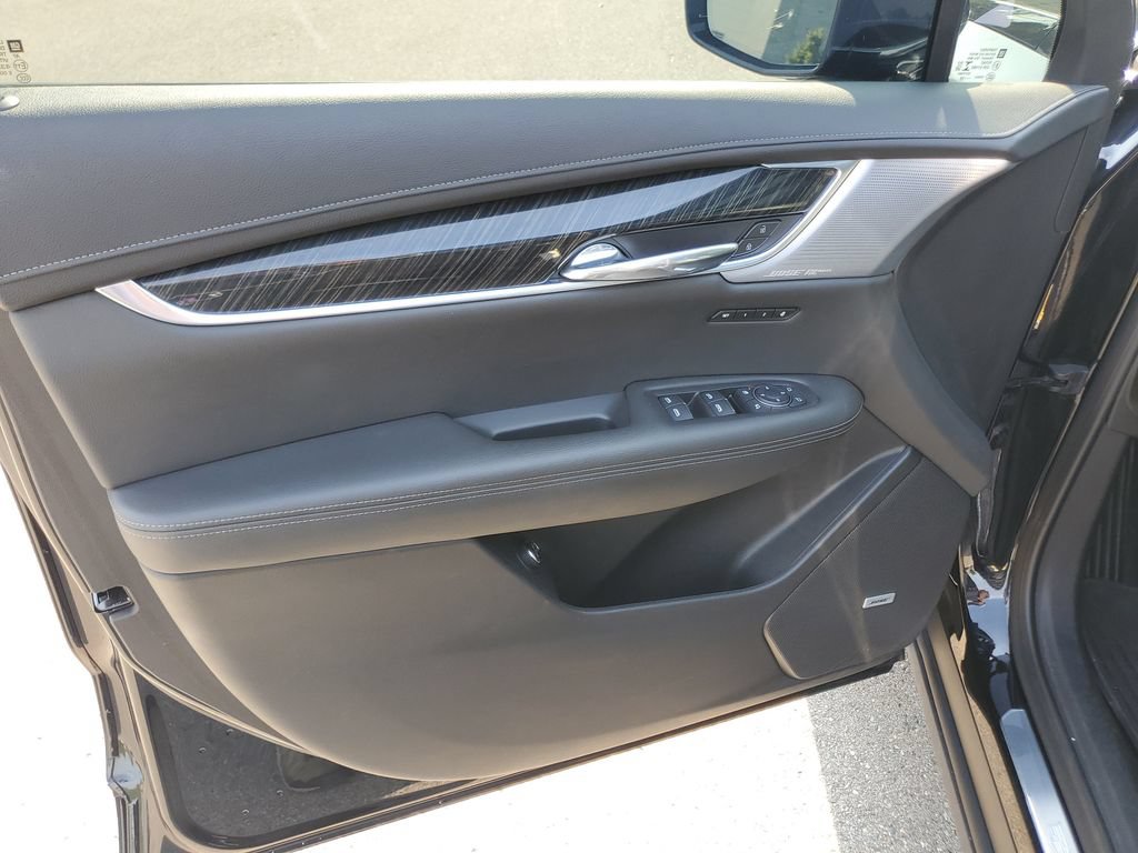 Used 2021 Cadillac XT6 Premium Luxury AWD/4WD image 9