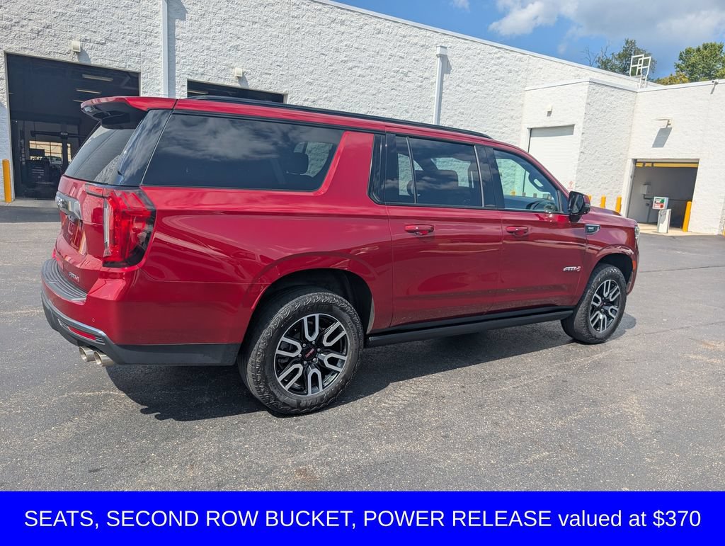 Used 2024 GMC Yukon XL AT4 w/ Technology Package AWD/4WD image 9