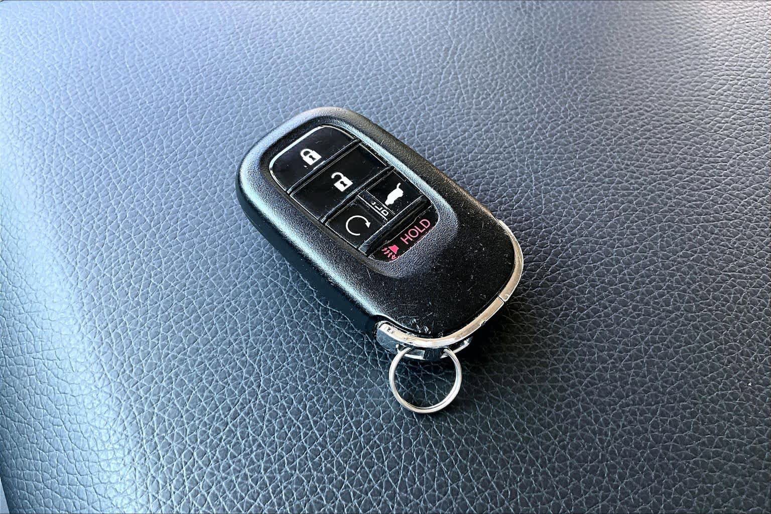 Used 2023 Honda Pilot Touring image 15