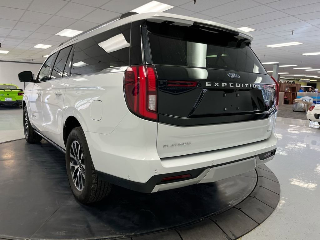 Used 2025 Ford Expedition Max Platinum AWD/4WD image 6
