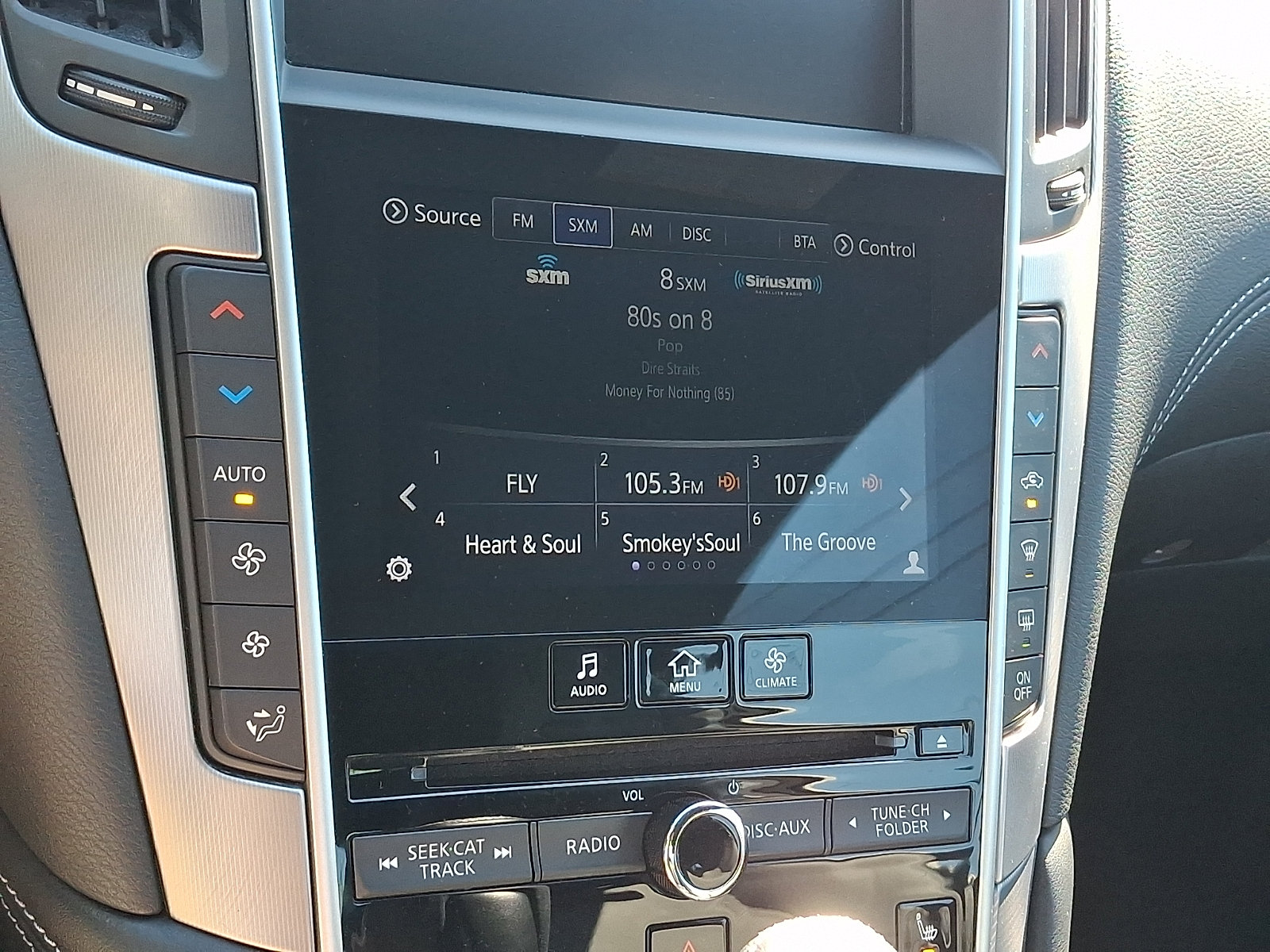 Used 2019 INFINITI Q60 3.0t Luxe w/ Essential Package AWD/4WD image 17